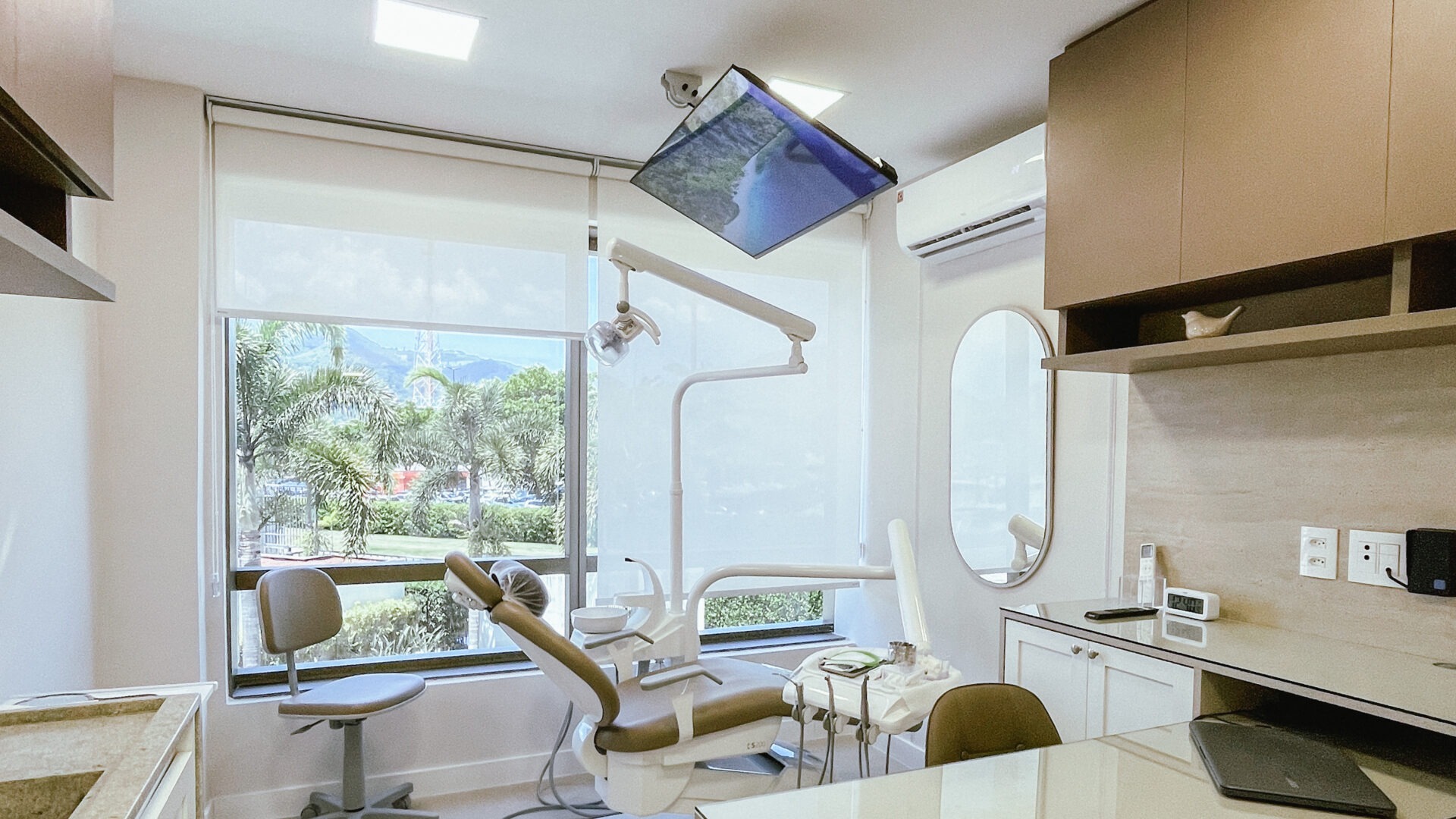 Projeto de arquitetura para consultório odontológico em conformidade com as normas sanitárias da Anvisa