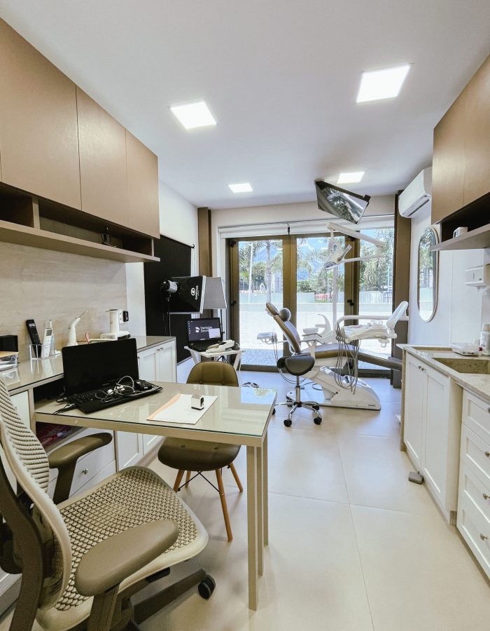 CONSULTORIO ODONTOLOGICO – DRA ROBERTA